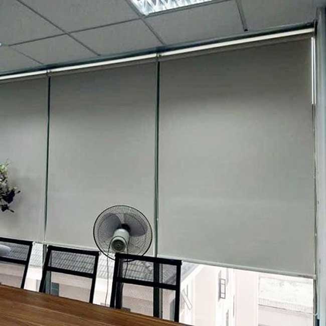 Alternative view of Rèm Cuốn Chống Nắng Màu Xám Hiện Đại Cho Văn Phòng